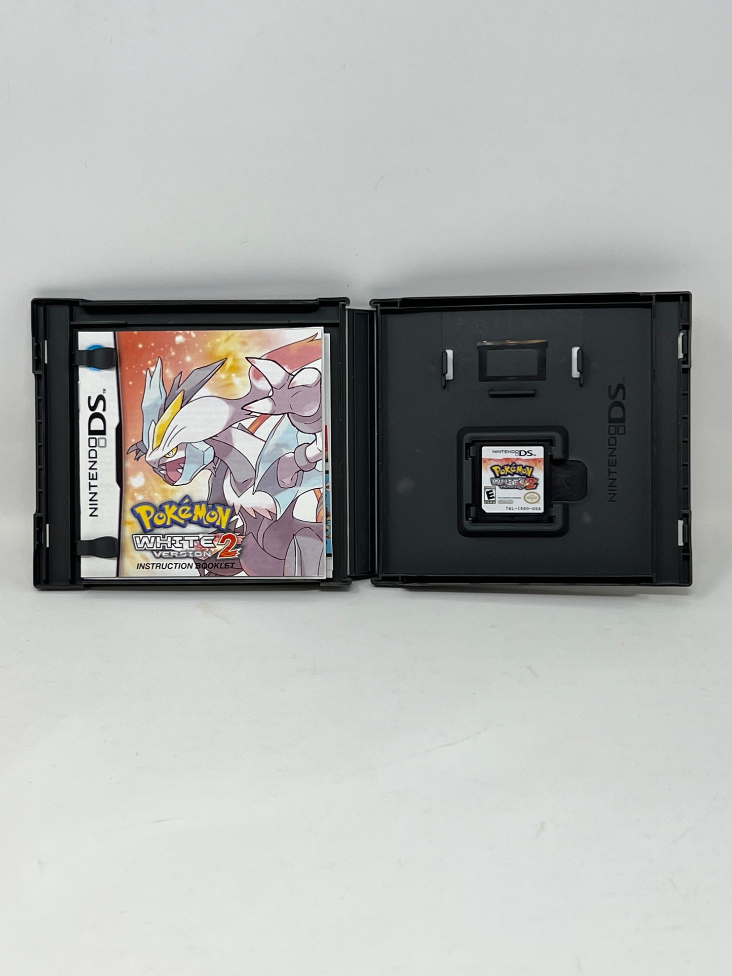 Pokemon White Version 2 DS