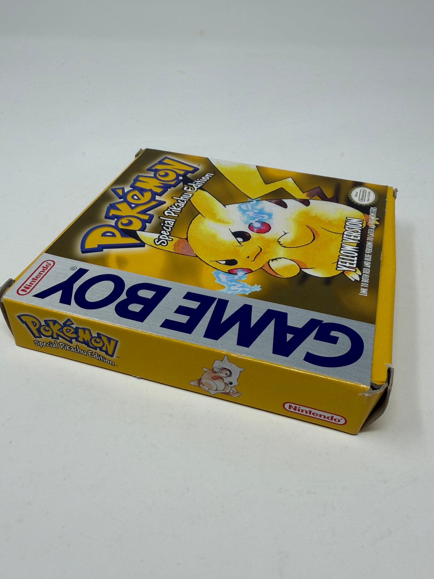 Pokemon Yellow GameBoy CIB