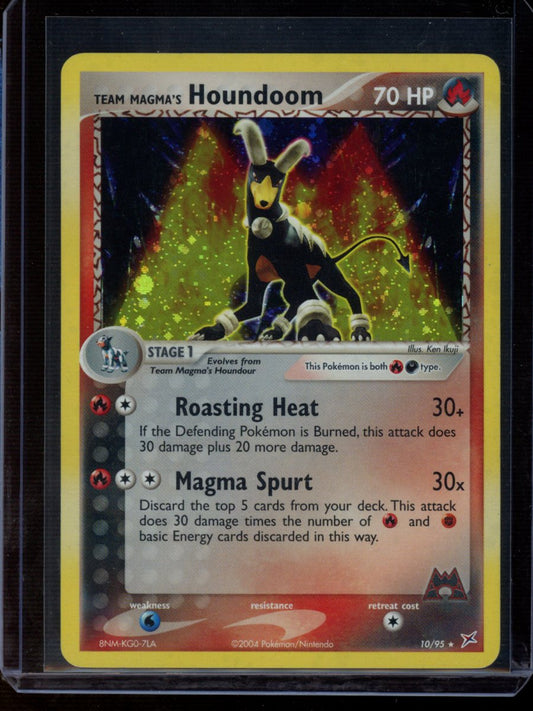 Team Magma's Houndoom (Holo) #10